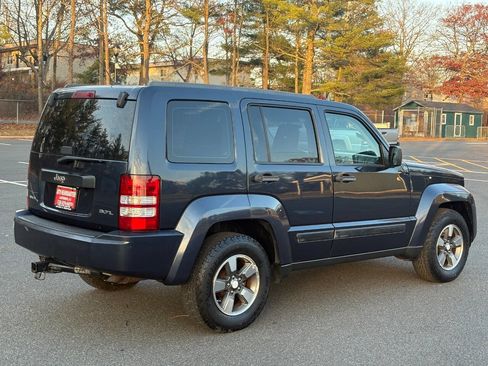 Used 2008 Jeep Liberty Sport image 5