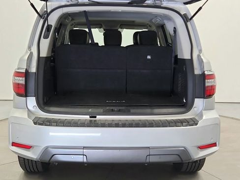 Used 2024 Nissan Armada SL image 38