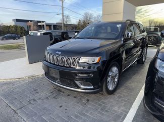 Used 2017 Jeep Grand Cherokee Summit video 1
