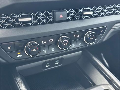 Certified 2025 Honda Accord SE image 19