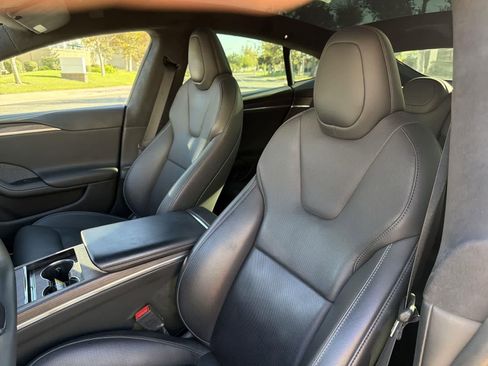 Used 2021 Tesla Model S Plaid image 27