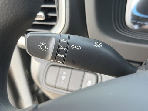 New 2026 Hyundai Venue SE FWD image 30