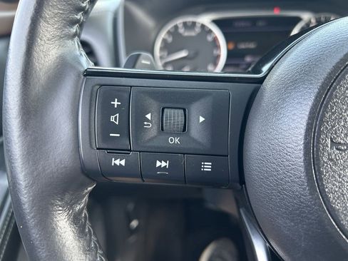 Used 2021 Nissan Rogue SL AWD/4WD image 18