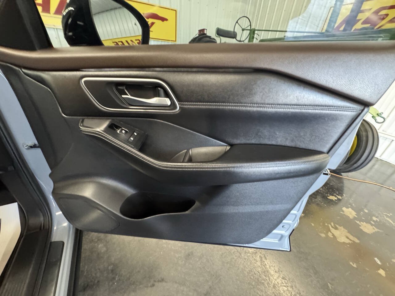 Used 2022 Nissan Rogue Platinum w/ Head-Up Display Package FWD image 38