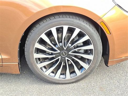 Used 2018 Lincoln MKZ Black Label w/ Climate Package image 9