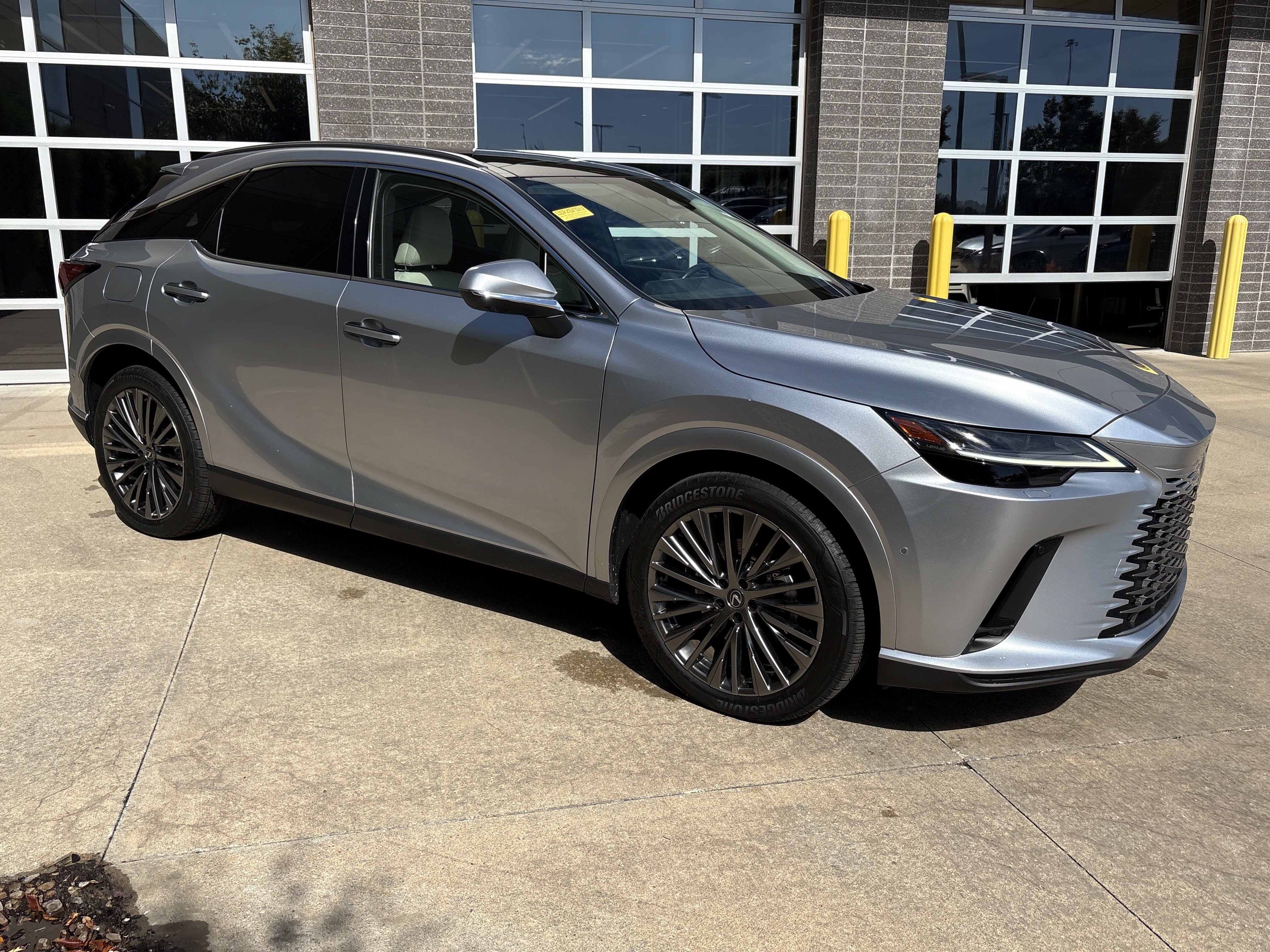 Used 2025 Lexus RX 450h AWD w/ Convenience Package image 26