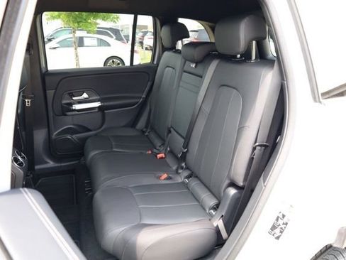 Certified 2025 Mercedes-Benz GLB 250 image 24
