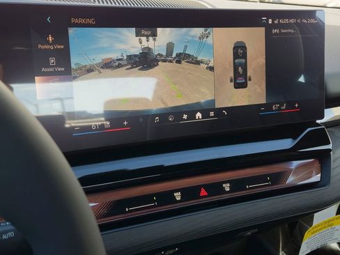 New 2026 BMW i5 eDrive40 w/ M Sport Package image 11