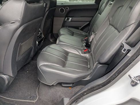 Used 2016 Land Rover Range Rover Sport Supercharged image 9