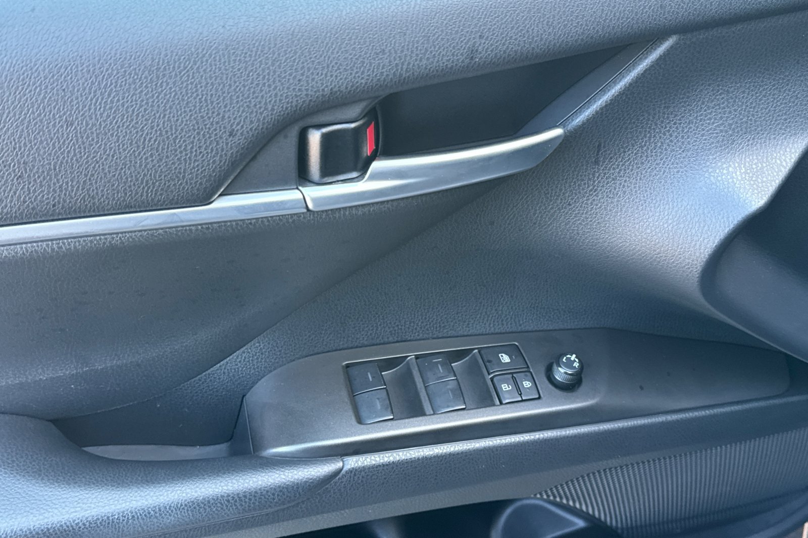 Certified 2024 Toyota Camry SE FWD image 12