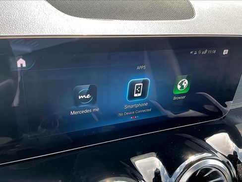 Used 2023 Mercedes-Benz EQB 300 4MATIC image 35