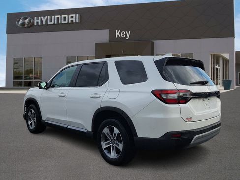 Used 2024 Honda Pilot EX-L image 5