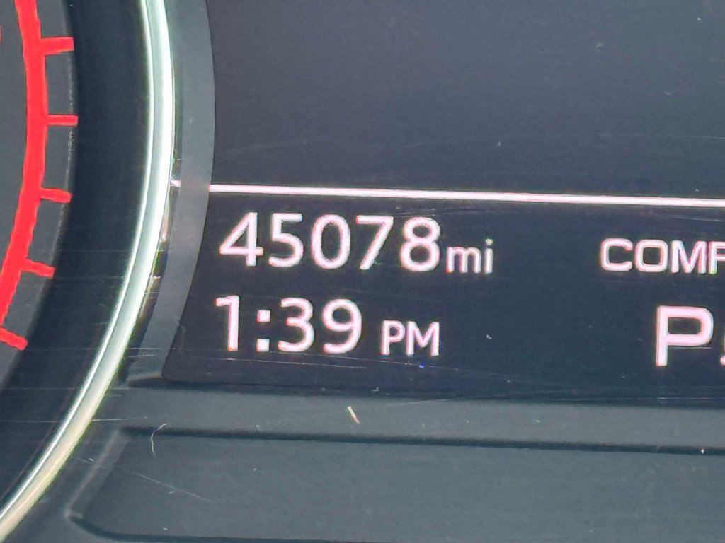 Used 2022 Audi A4 2.0T Premium AWD/4WD image 25