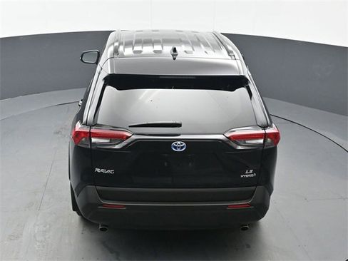 Used 2022 Toyota RAV4 LE image 35