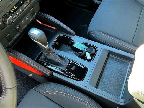 Used 2023 Nissan Frontier PRO-4X w/ Technology Package image 15