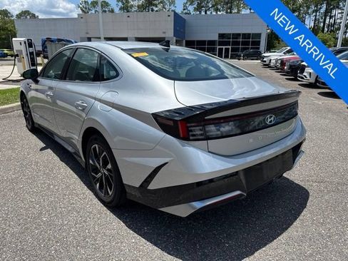 Used 2025 Hyundai Sonata SEL FWD image 9