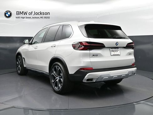 New 2026 BMW X5 sDrive40i RWD image 5