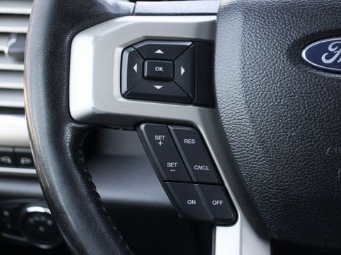 Used 2017 Ford F250 Lariat w/ Chrome Package image 20