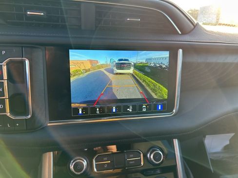 Used 2022 GMC Yukon Denali image 8