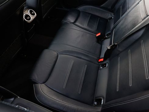 Used 2020 Mercedes-Benz CLA 250 image 13