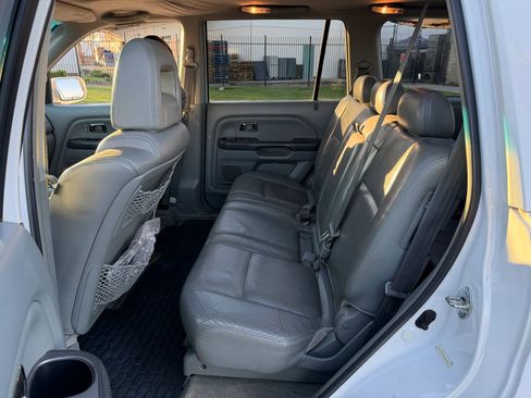 Used 2005 Honda Pilot EX-L image 13