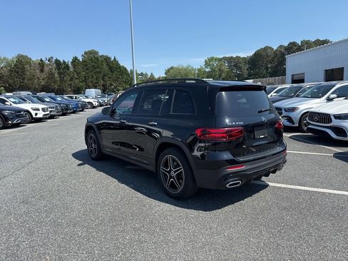 Certified 2024 Mercedes-Benz GLB 250 4MATIC w/ AMG Night Package image 5