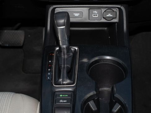 Certified 2022 Honda Civic LX image 25