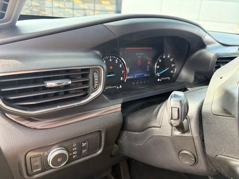 Used 2021 Ford Explorer Limited w/ Equipment Group 301A AWD/4WD image 21