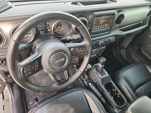 Used 2020 Jeep Wrangler Sport image 19