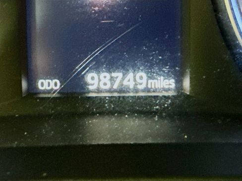 Used 2016 Toyota Highlander XLE image 14