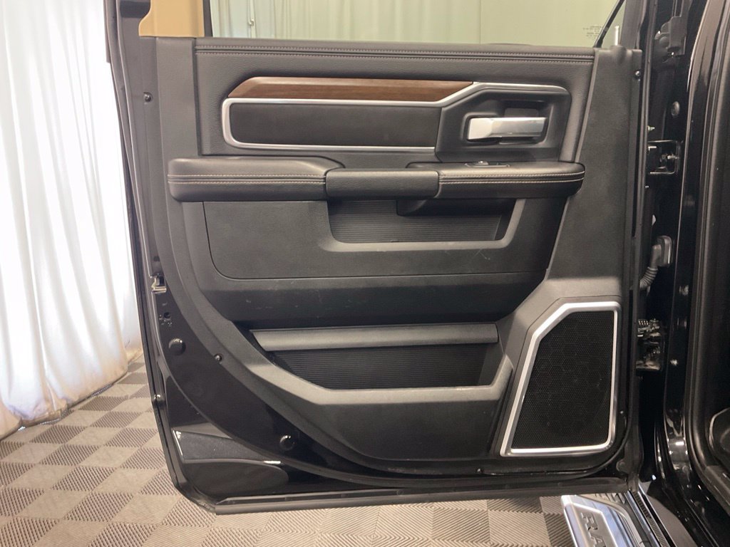 Used 2022 RAM 2500 Laramie AWD/4WD image 35