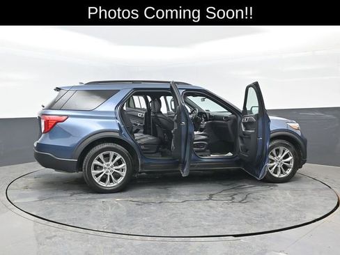 Used 2020 Ford Explorer XLT w/ Equipment Group 202A image 27