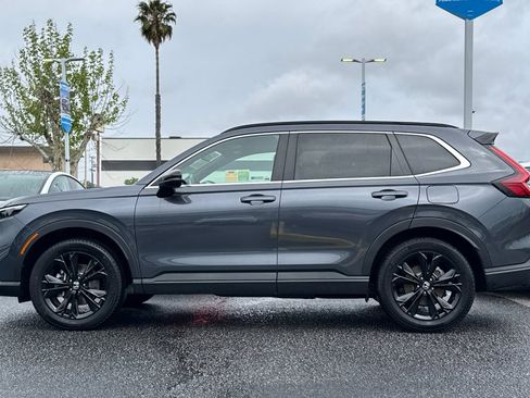 Used 2025 Honda CR-V Sport Touring image 2