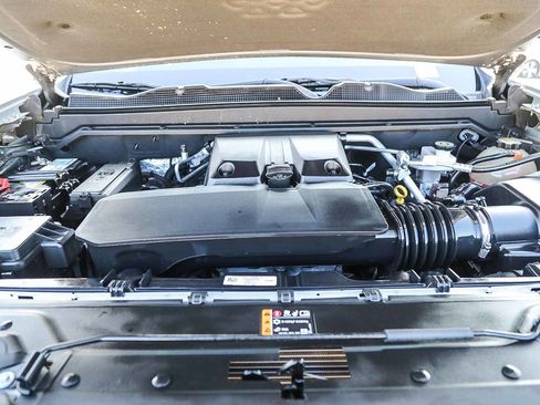 Used 2024 Chevrolet Colorado ZR2 image 26