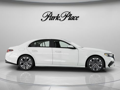 Used 2026 Mercedes-Benz E 350 4MATIC Sedan image 28