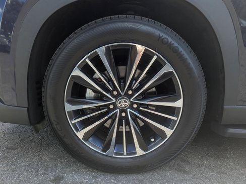 Used 2024 Toyota Grand Highlander AWD Hybrid image 62