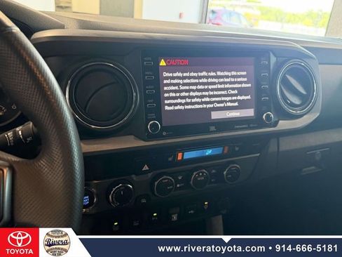Used 2021 Toyota Tacoma TRD Off-Road w/ TRD Premium Off Road Package AWD/4WD image 21
