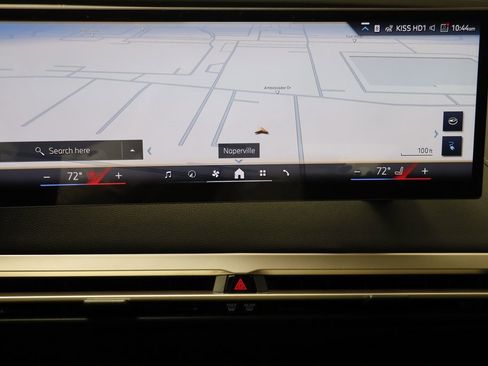 New 2026 BMW iX xDrive45 image 10