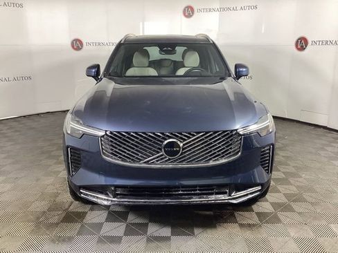 New 2026 Volvo XC90 B5 Core w/ Protection Package Premier image 4