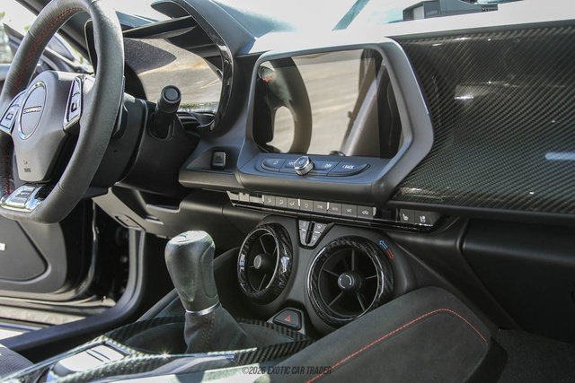 Used 2017 Chevrolet Camaro ZL1 RWD image 31