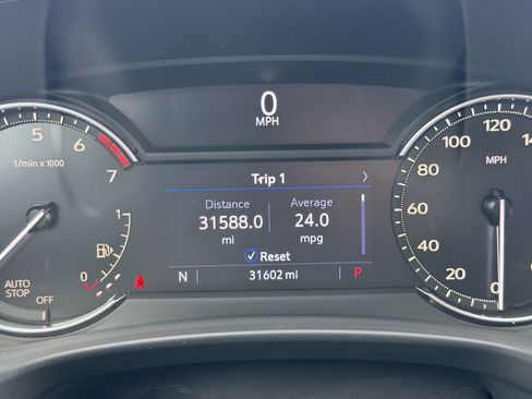 Used 2023 Cadillac XT4 Premium Luxury image 31