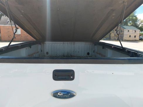 Used 2010 Ford F250 XLT image 17