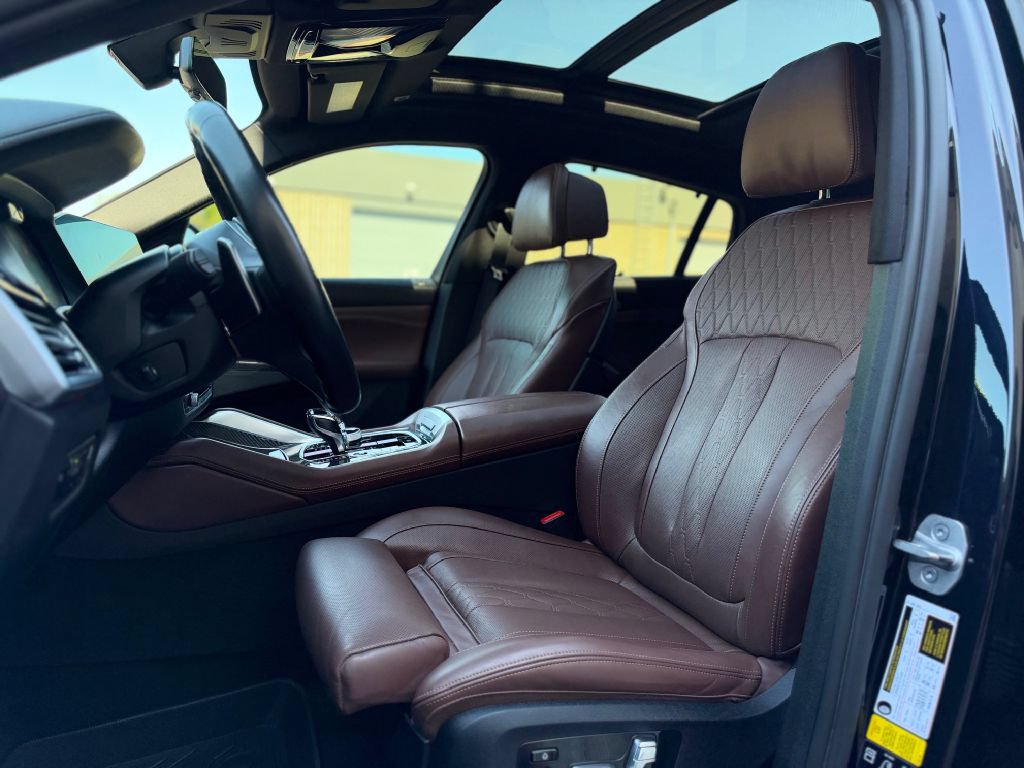 Used 2021 BMW X6 M50i w/ Executive Package AWD/4WD image 13