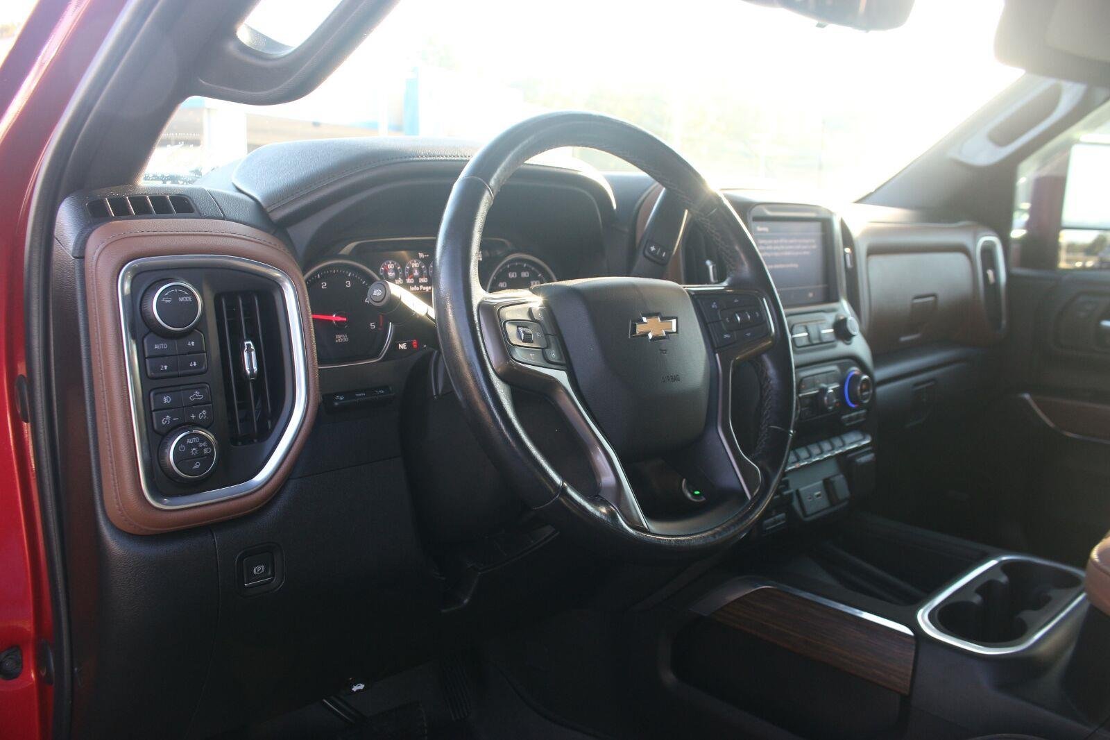 Used 2022 Chevrolet Silverado 2500 High Country w/ Z71 Off-Road Package AWD/4WD image 18