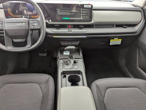 New 2027 Kia Seltos S FWD image 14