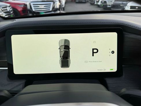 Used 2023 Rivian R1T Adventure image 21