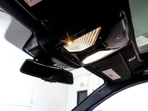 Used 2019 BMW 540i w/ M Sport Package image 42