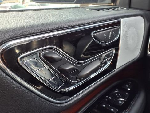 Certified 2024 Lincoln Navigator Reserve AWD/4WD image 15