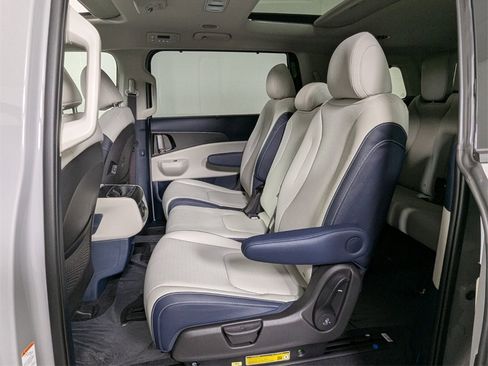 New 2026 Kia Carnival SX Prestige image 26