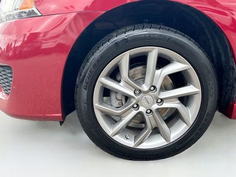 Used 2014 Nissan Sentra SR w/ Premium Package FWD image 30